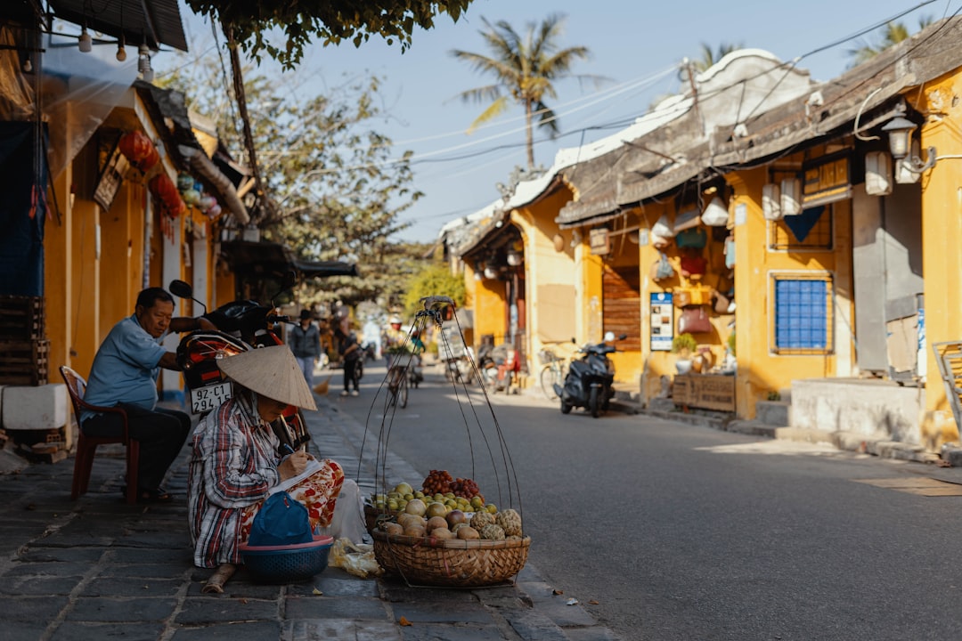 Bộ Tài chính đề xuất nâng ngưỡng tính thuế theo doanh thu lên 10 tỷ đồng