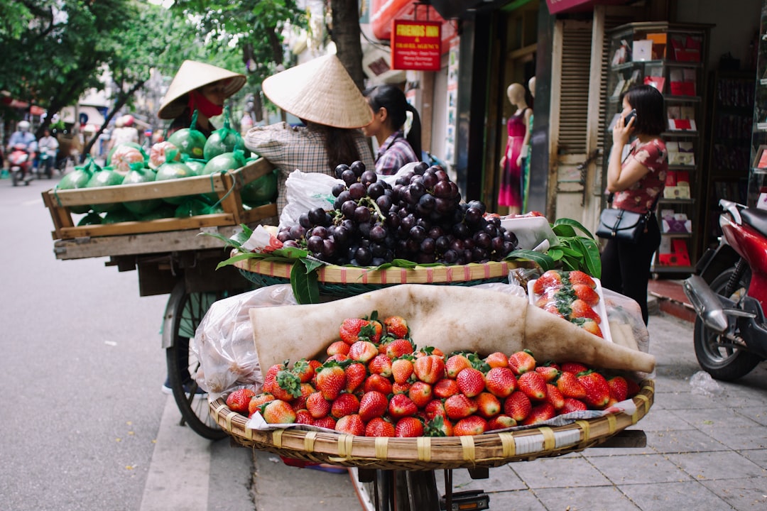 Dòng tiền bắt đáy xuất hiện, loạt cổ phiếu đảo chiều thành công