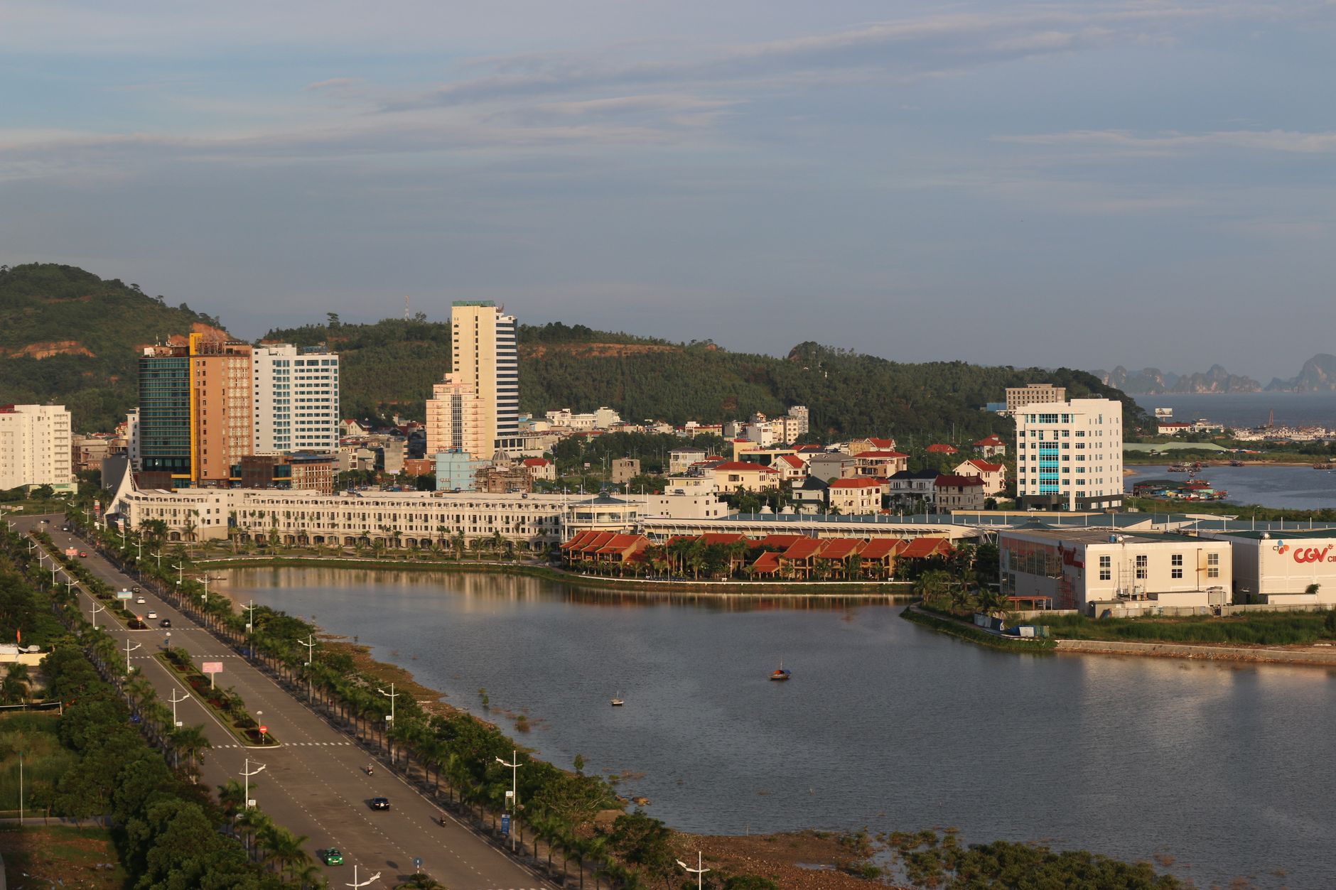 Quảng Ninh và Bắc Ninh đáp ứng đủ điều kiện thành lập thành phố trực thuộc Trung ương